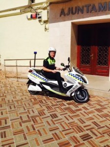 Nova moto elèctrica policia local Móra d'Ebre_2abril2014