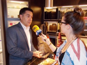 entrevistant Martí Gironell Bassa